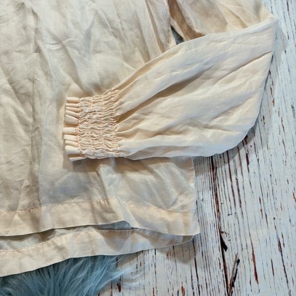 Bella Dahl Smocked Yoke Blouse Light Pink sz S - Picture 6 of 10